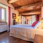 Binnella Farm stay *